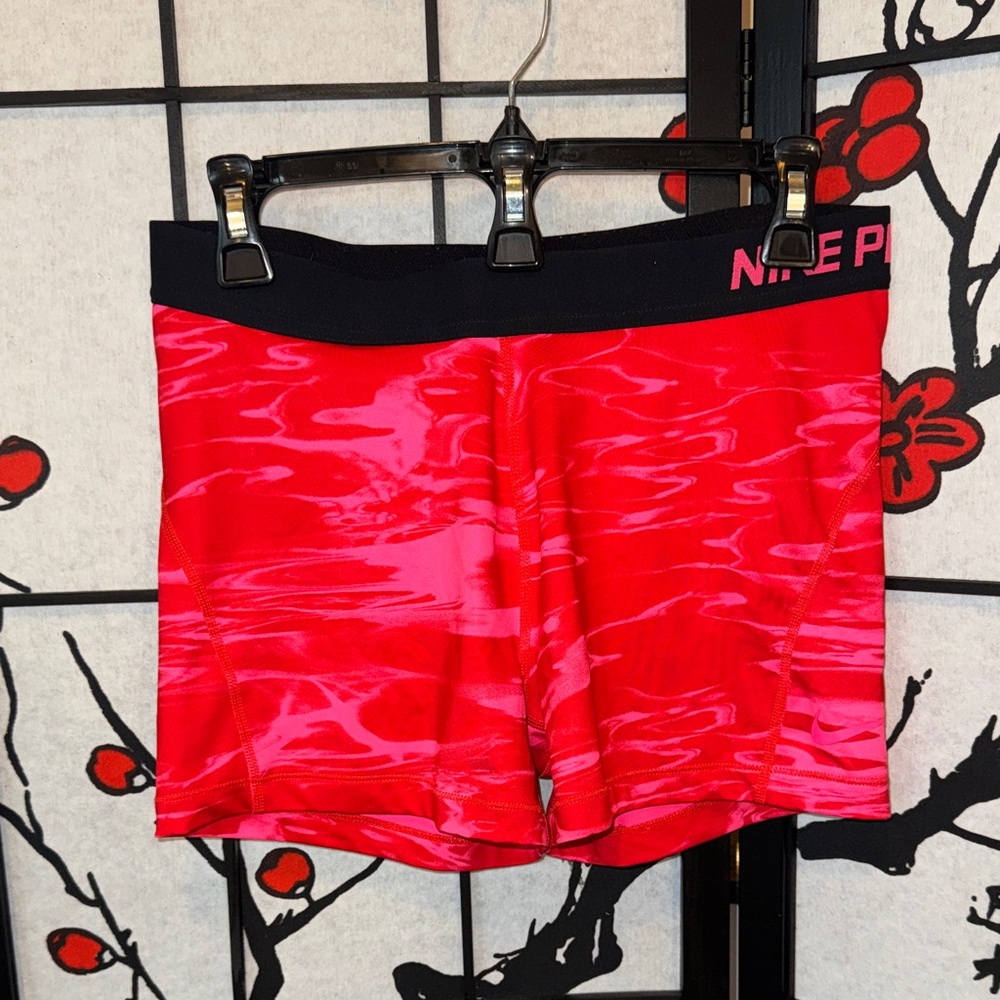 Nike Pro Dri Fit XL Red Pink Wave Bike Spandex Exercise Weightlifting Fit Shorts